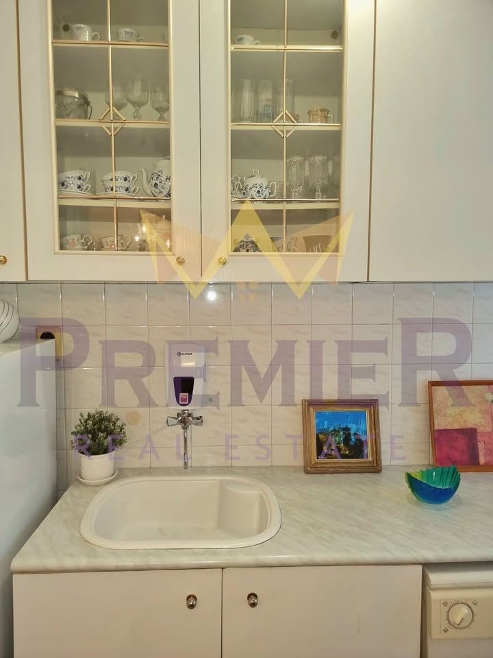 Продава КЪЩА, гр. Варна, Център, снимка 5 - Къщи - 53646528