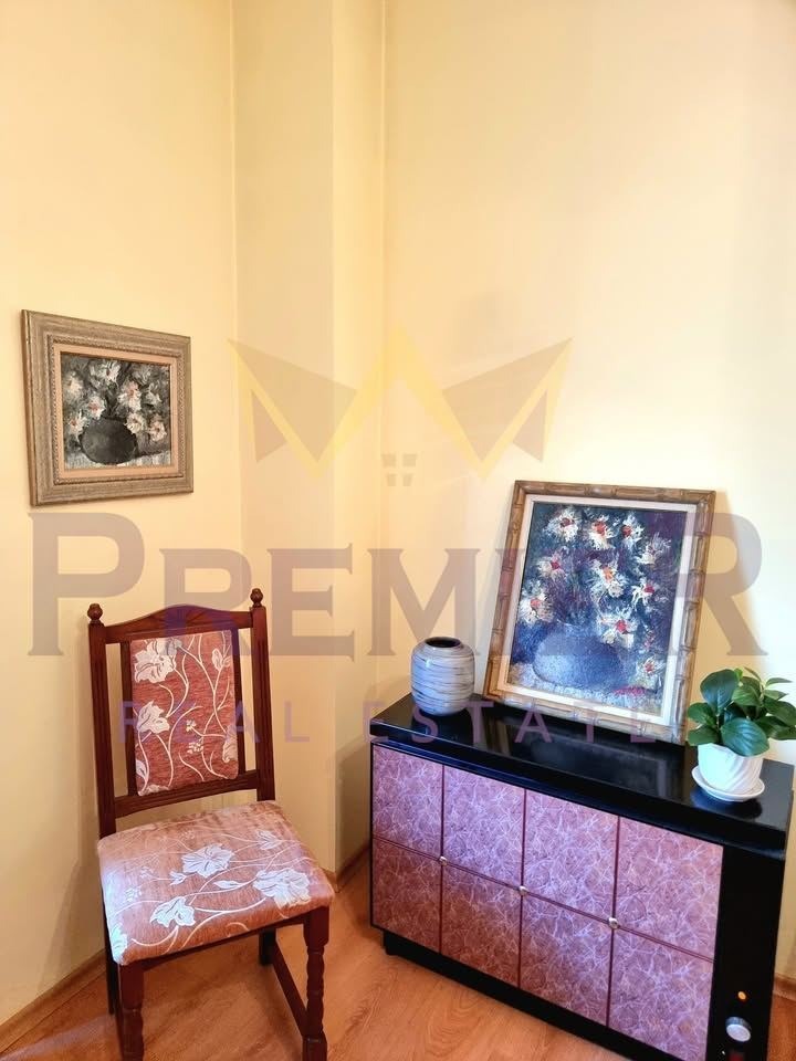 Продава КЪЩА, гр. Варна, Център, снимка 13 - Къщи - 53646528