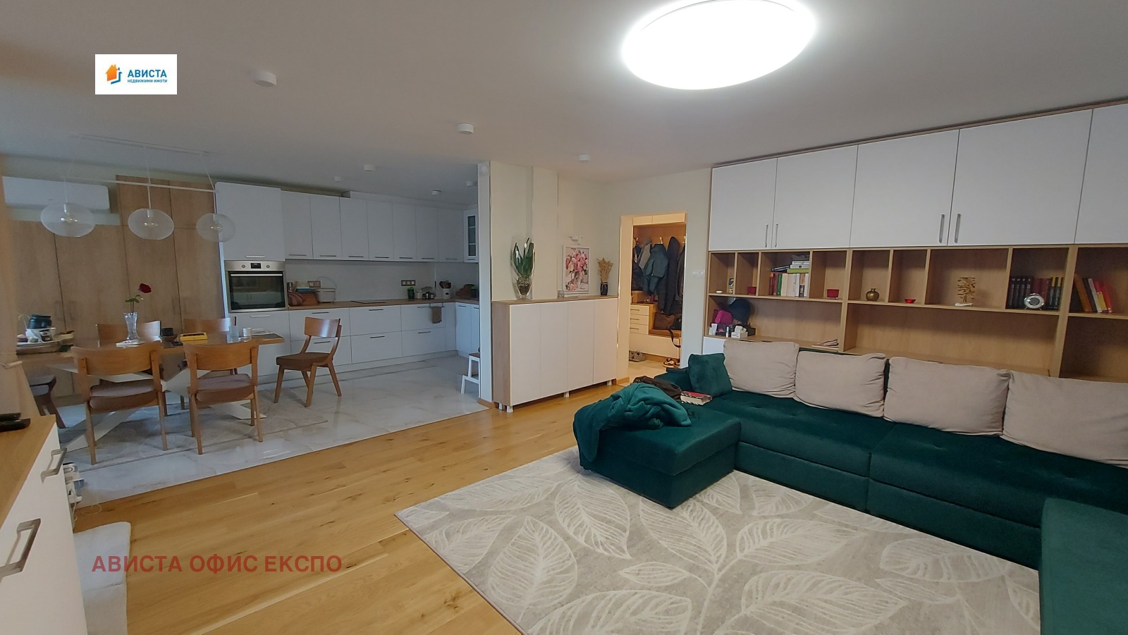 Продава 4-СТАЕН, гр. София, Медицинска академия, снимка 2 - Апартаменти - 52389445
