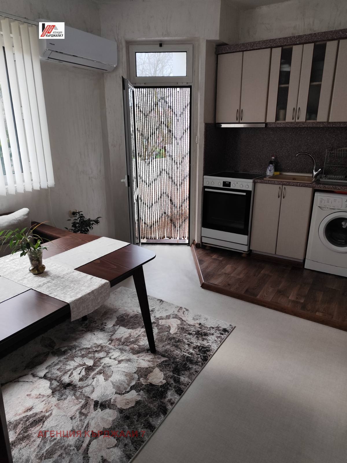 Продава 4-СТАЕН, гр. Кърджали, Център, снимка 2 - Апартаменти - 54086924