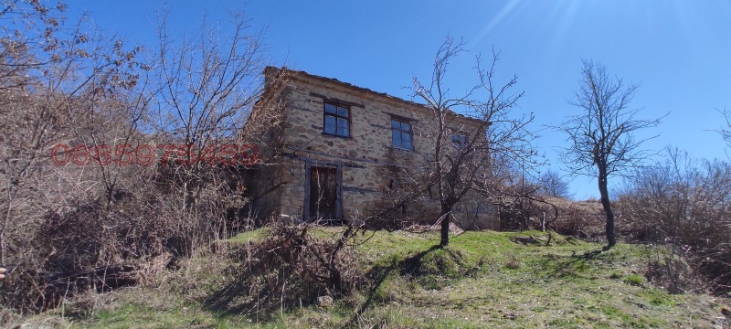 Продава КЪЩА в област Смолян, с. Гълъбово - 65 кв.м / 35 000 € » 68 454.05 лв.