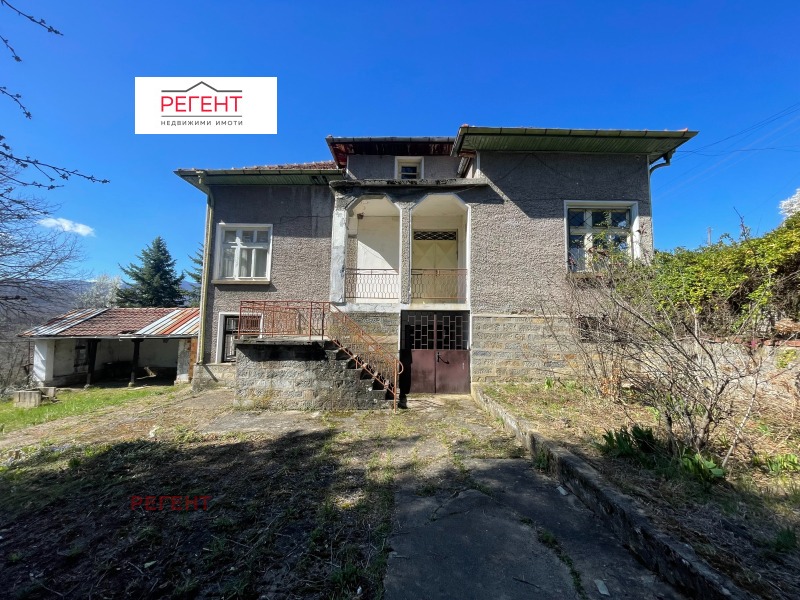 Продава КЪЩА в област Габрово, с. Столът - 200 кв.м / 105 000 € » 205 362.15 лв., РЕГЕНТ