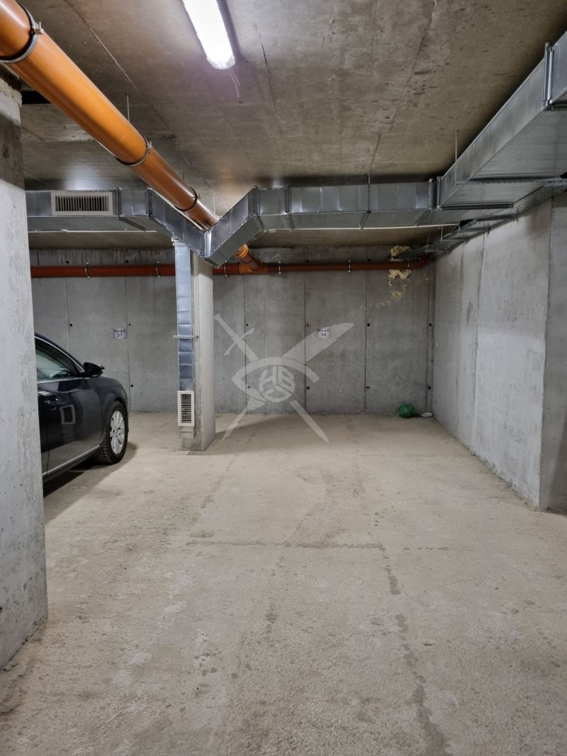 Продава ПАРКОМЯСТО в град Бургас, Меден рудник - зона Д - 17 кв.м / 13 000 € » 25 425.79 лв., ЕКС НВД БУРГАС ООД