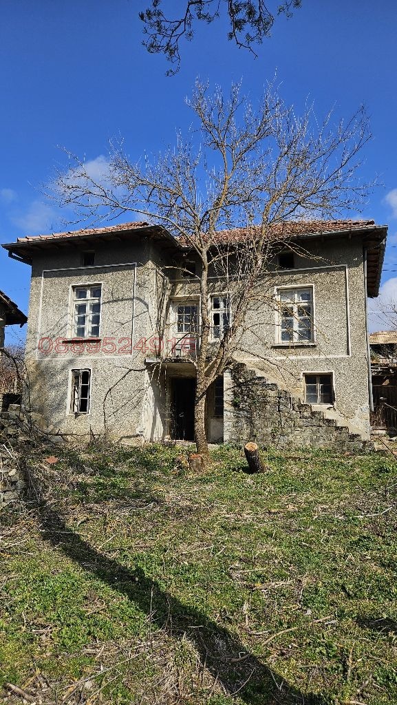 Продава КЪЩА, с. Младен, област Габрово