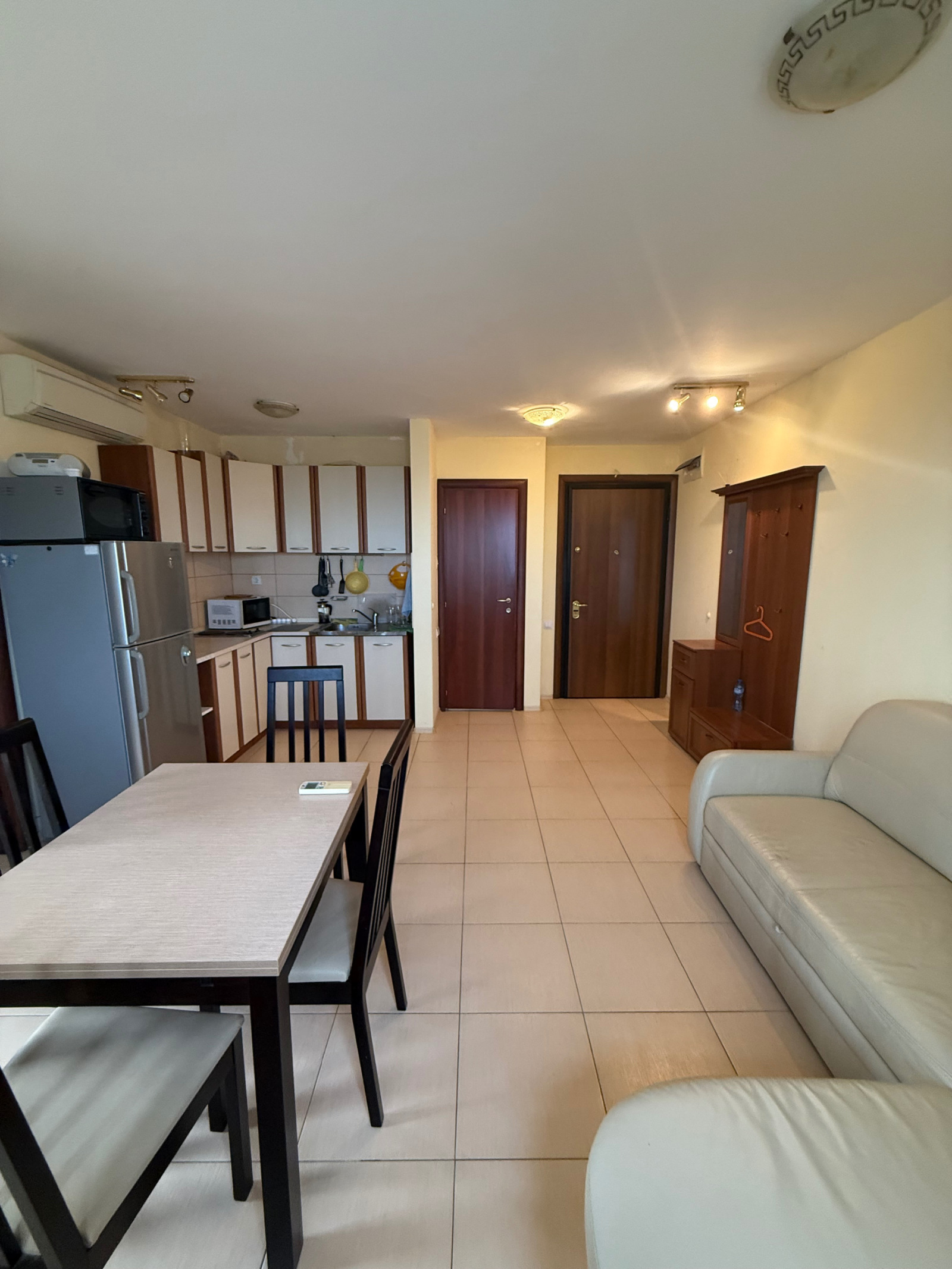 Продава 2-СТАЕН, гр. Бяла, област Варна, снимка 14 - Апартаменти - 54228721