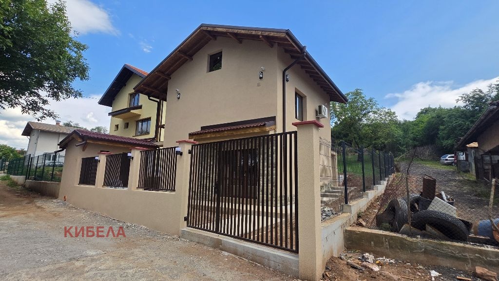 Продава КЪЩА, с. Ноевци, област Перник, снимка 3 - Къщи - 54871068