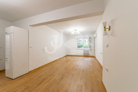 2 bedroom Tsentar, Sofia