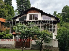 Maison Teteven, région Lovetch