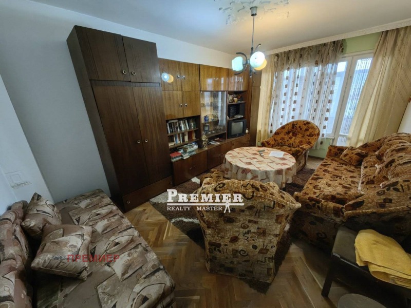 Продава 3-СТАЕН, гр. Карнобат, област Бургас, снимка 3 - Апартаменти - 53323427