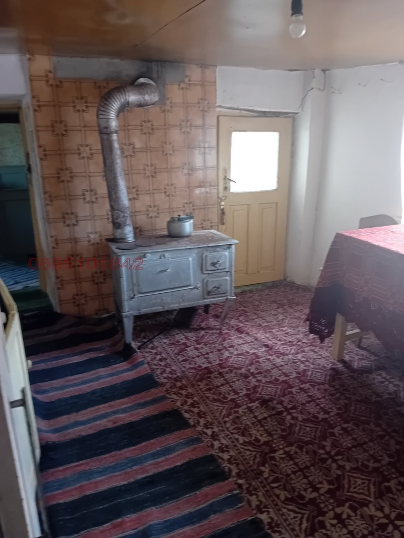 Продава КЪЩА, с. Ваклино, област Добрич, снимка 14 - Къщи - 52769939