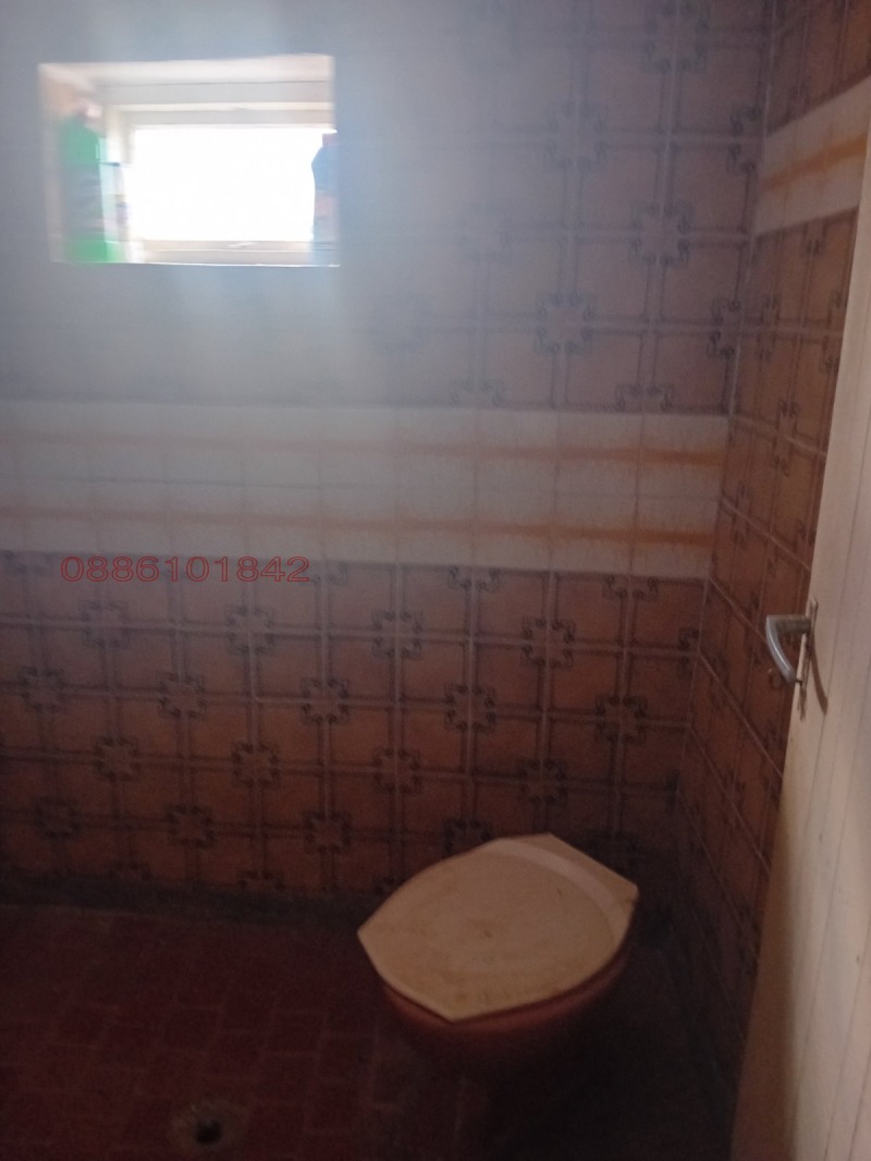 Продава КЪЩА, с. Ваклино, област Добрич, снимка 12 - Къщи - 52769939