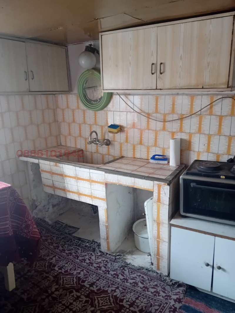 Продава КЪЩА, с. Ваклино, област Добрич, снимка 9 - Къщи - 52769939