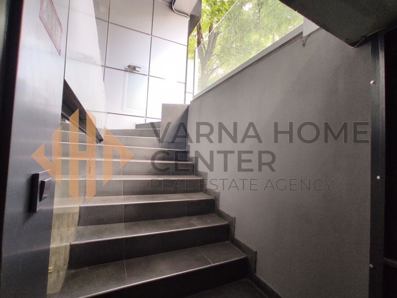Eladó  Üzlet Varna , Centralna poshta , 25 négyzetméter | 85313064 - kép [4]