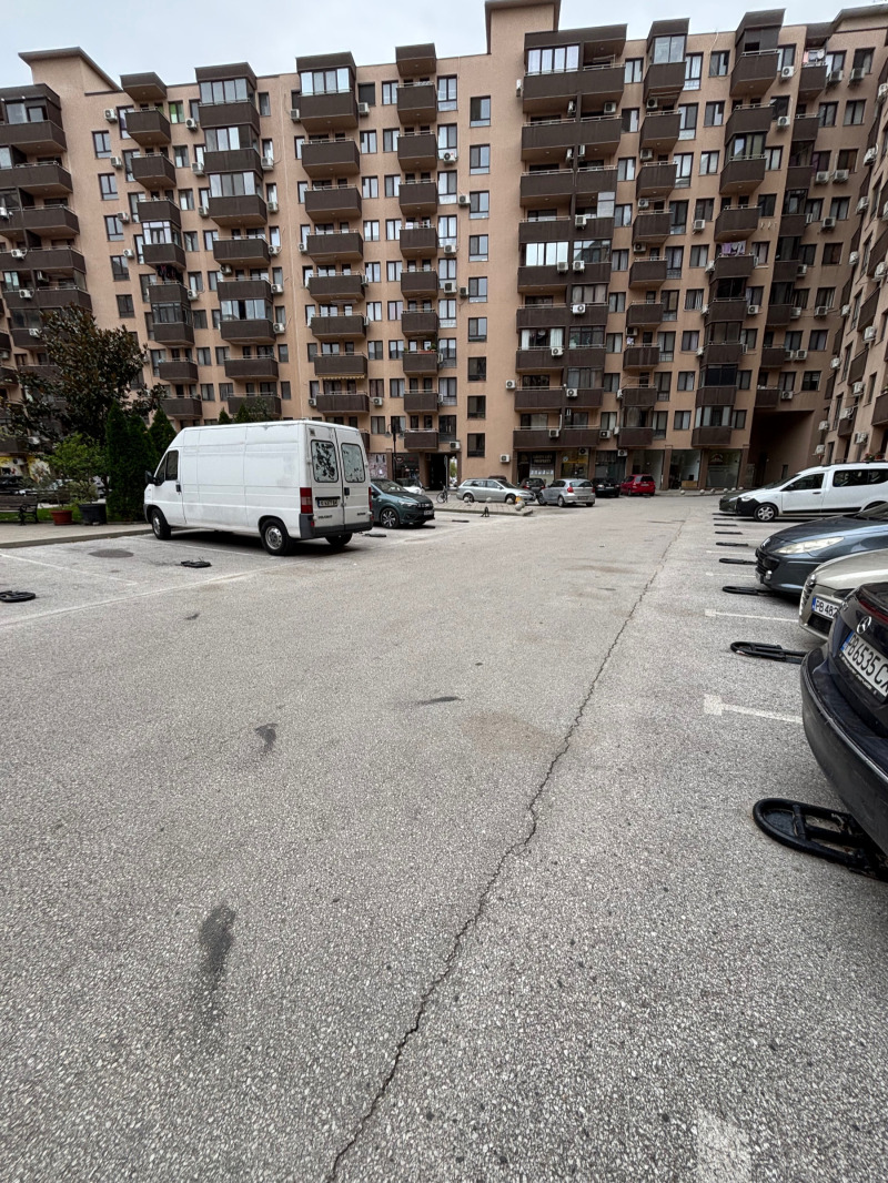 Продава ГАРАЖ, ПАРКОМЯСТО, гр. Пловдив, Южен, снимка 2 - Гаражи и паркоместа - 53324653