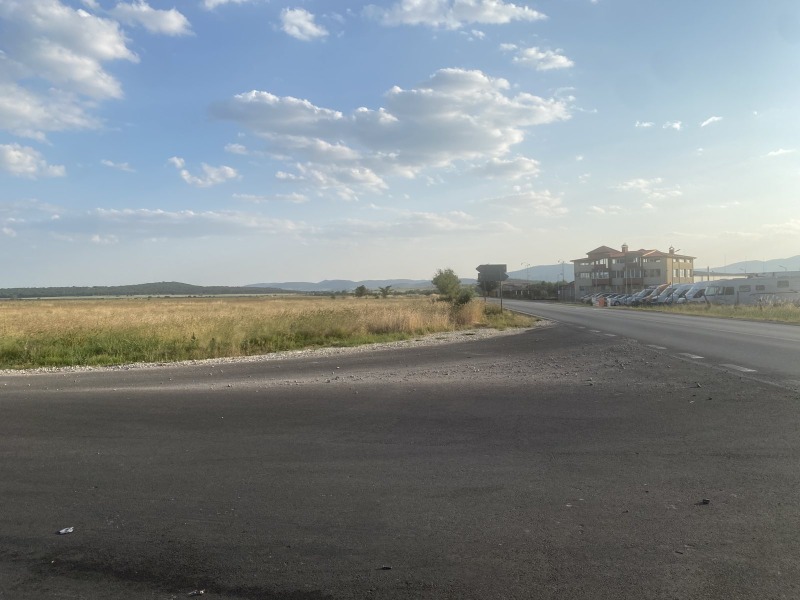 Til salg  Grund region Plovdiv , Vedrare , 13300 kvm | 22057934 - billede [4]