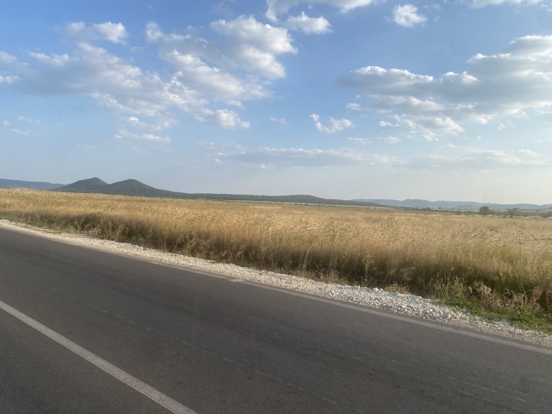 Til salg  Grund region Plovdiv , Vedrare , 13300 kvm | 22057934 - billede [5]