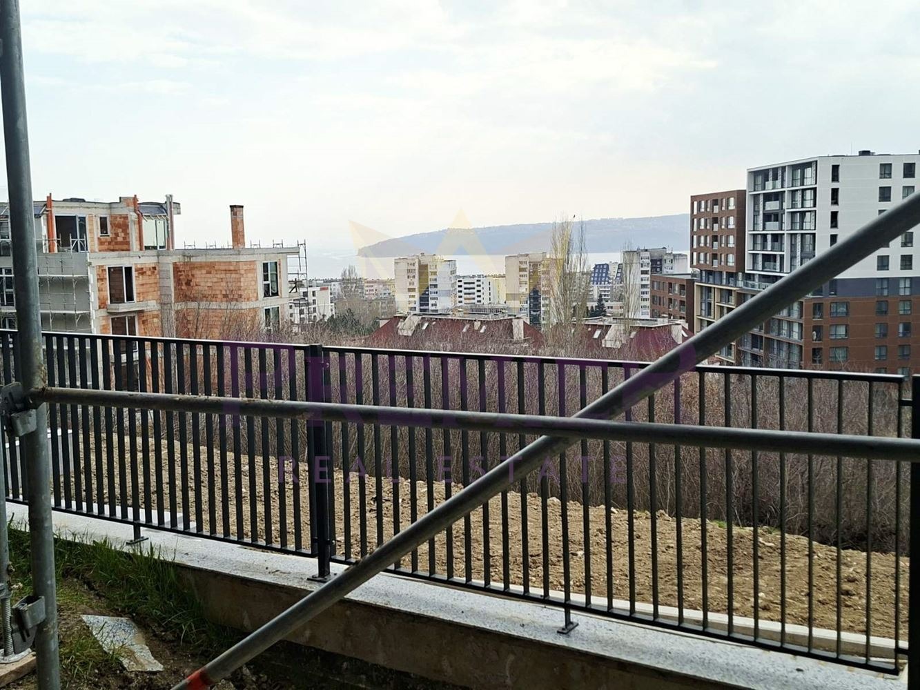 Продава 3-СТАЕН, гр. Варна, Бриз, снимка 3 - Апартаменти - 54123822