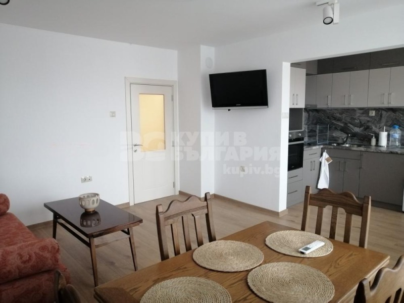 Продава 3-СТАЕН, гр. Варна, Окръжна болница-Генерали, снимка 2 - Апартаменти - 53429777