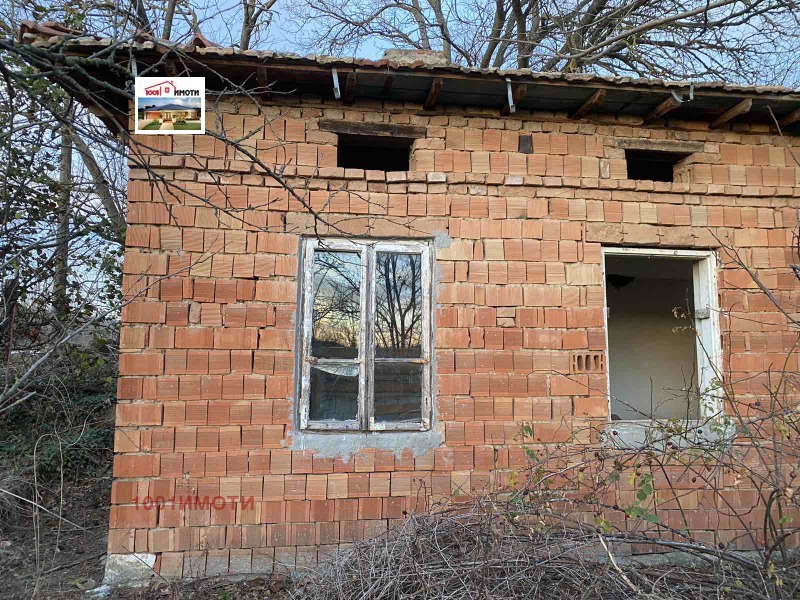Myytävänä  Talo Dobrichin alue , Žiten , 40 neliömetriä | 73700192 - kuva [3]