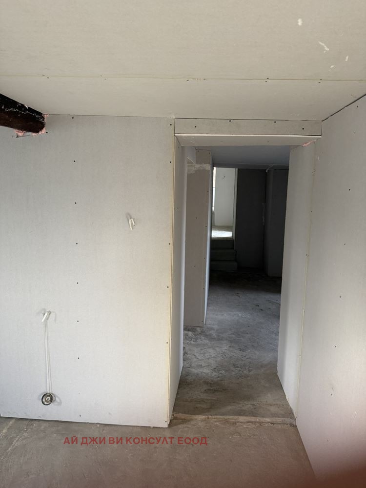 Продава КЪЩА, гр. Ихтиман, област София област, снимка 4 - Къщи - 54363291