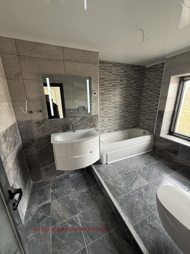 Продава КЪЩА, гр. Ихтиман, област София област, снимка 11 - Къщи - 54363291