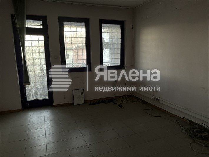 Продава КЪЩА, гр. Пазарджик, Идеален център, снимка 2 - Къщи - 54934009