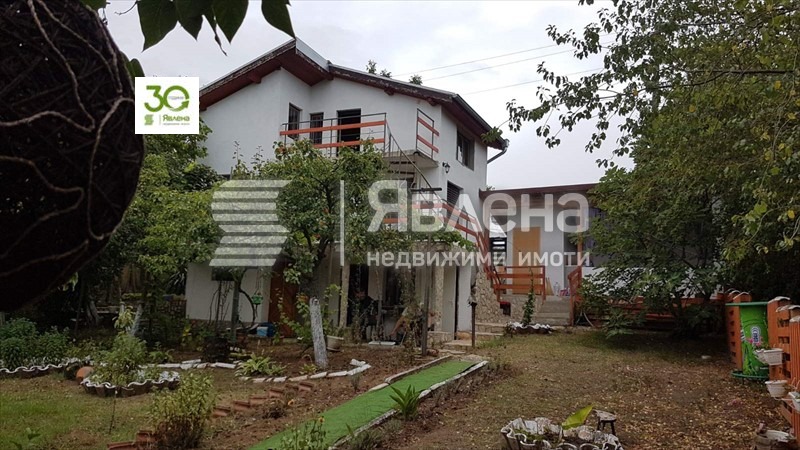 Продава КЪЩА, гр. Варна, м-т Крушките