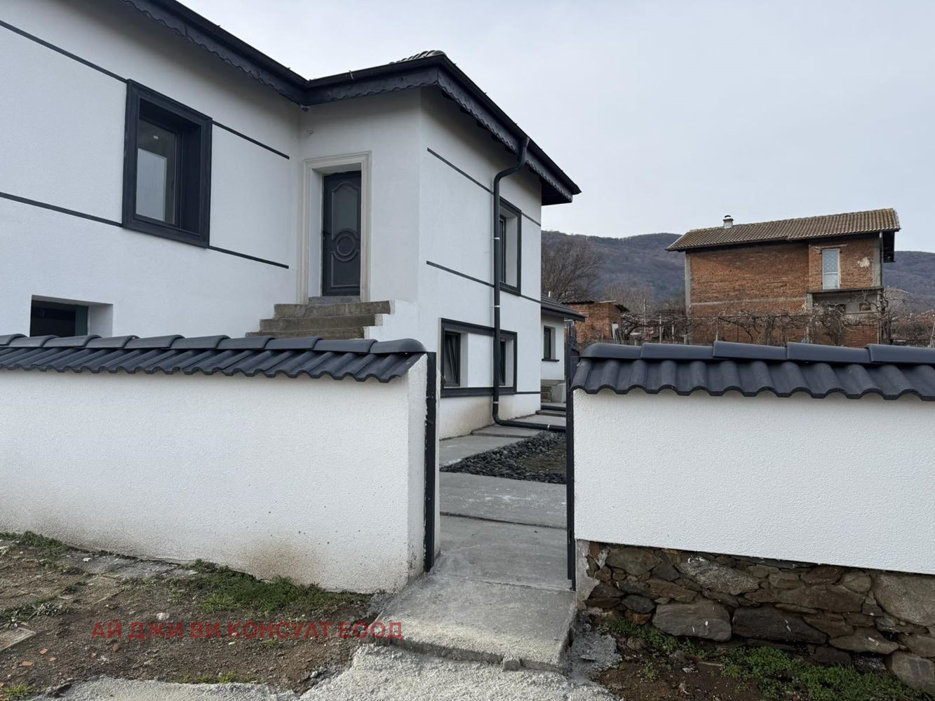 Продава КЪЩА, гр. Ихтиман, област София област, снимка 3 - Къщи - 54363291