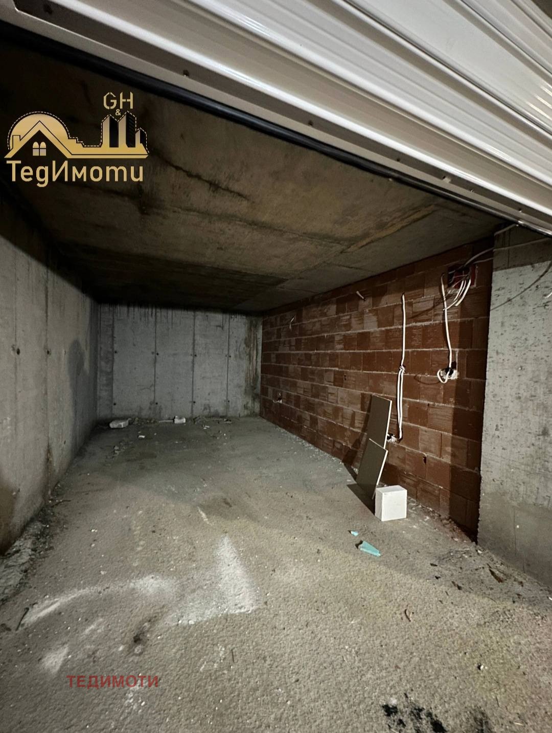 Продава ГАРАЖ, ПАРКОМЯСТО, гр. Стара Загора, Железник - център, снимка 4 - Гаражи и паркоместа - 53923599