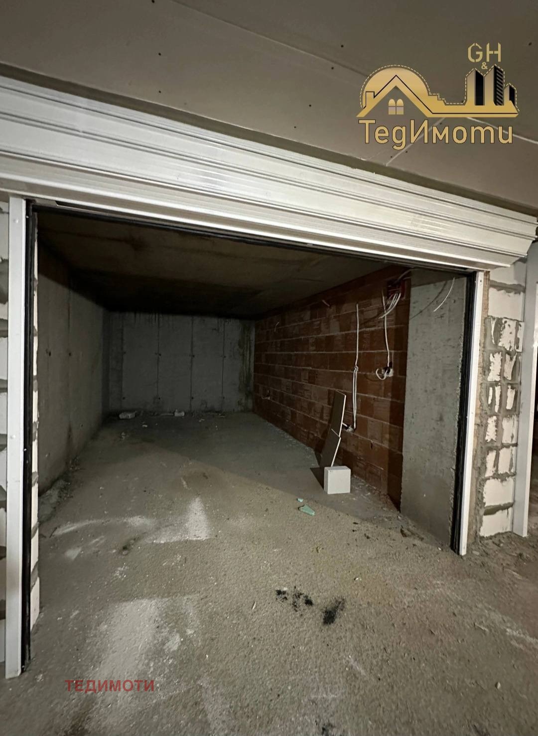 Продава ГАРАЖ, ПАРКОМЯСТО, гр. Стара Загора, Железник - център, снимка 3 - Гаражи и паркоместа - 53923599