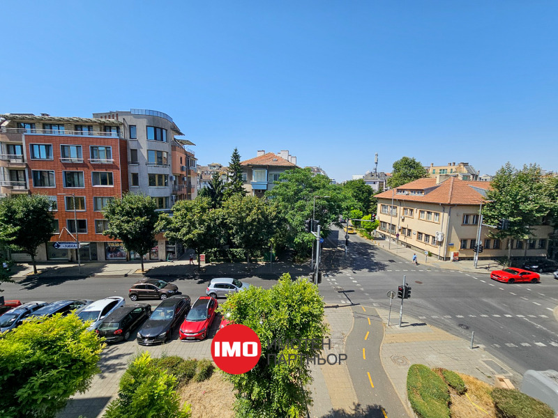 Продава 4-СТАЕН, гр. Бургас, Център