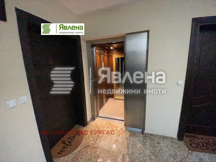 Продава МНОГОСТАЕН, гр. Бургас, Център, снимка 16 - Aпартаменти - 48120959