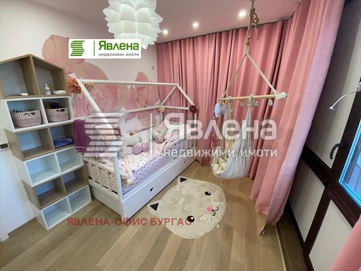 Продава МНОГОСТАЕН, гр. Бургас, Център, снимка 10 - Aпартаменти - 48120959