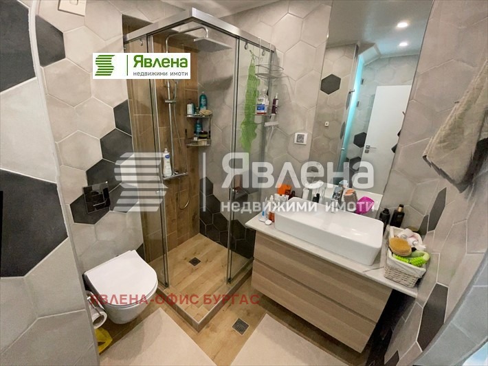 Продава МНОГОСТАЕН, гр. Бургас, Център, снимка 8 - Aпартаменти - 48120959