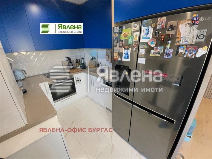 Продава МНОГОСТАЕН, гр. Бургас, Център, снимка 5 - Aпартаменти - 48120959