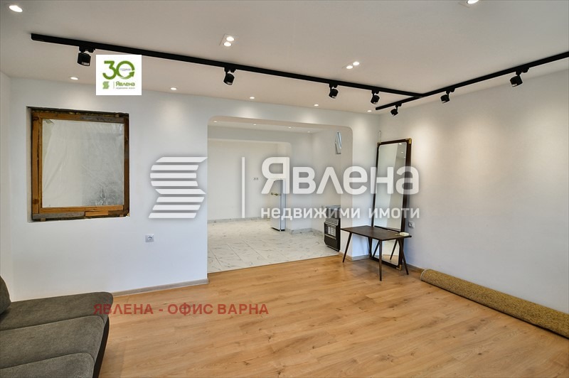 Продава КЪЩА, гр. Варна, Бриз, снимка 4 - Къщи - 47503220