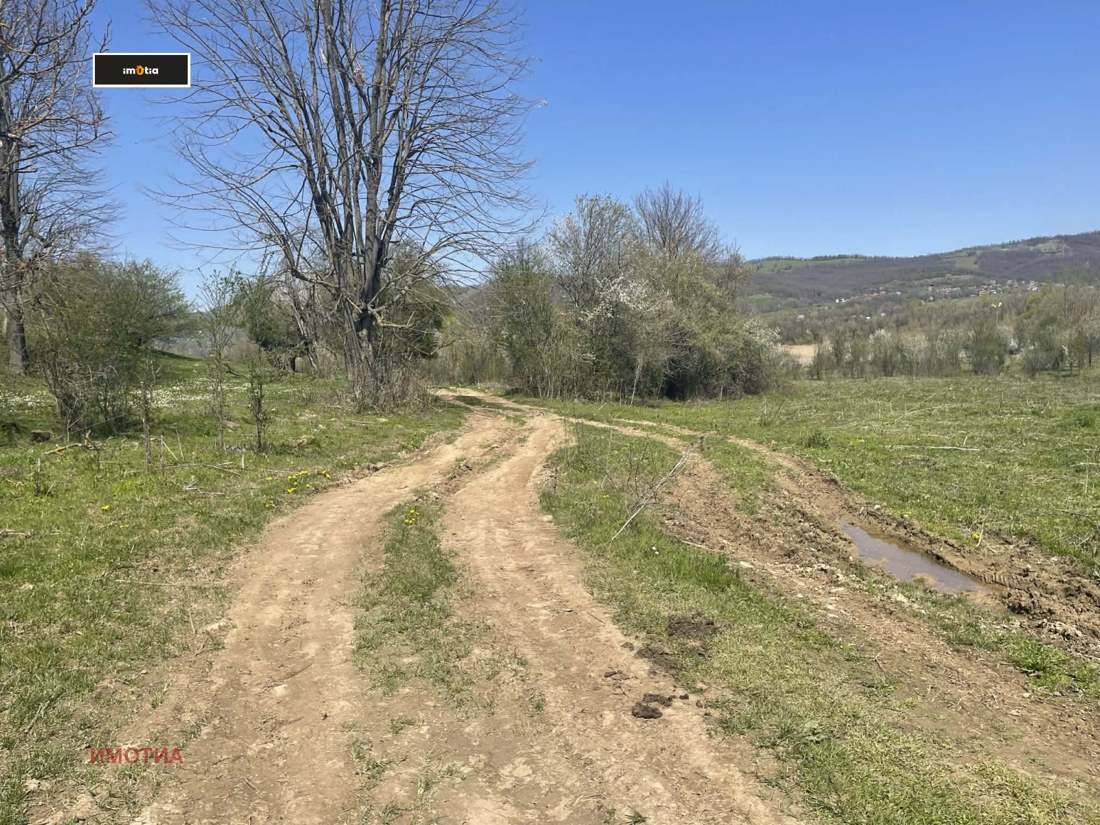 Продава ПАРЦЕЛ, с. Голяма Желязна, област Ловеч, снимка 12 - Парцели - 54273125