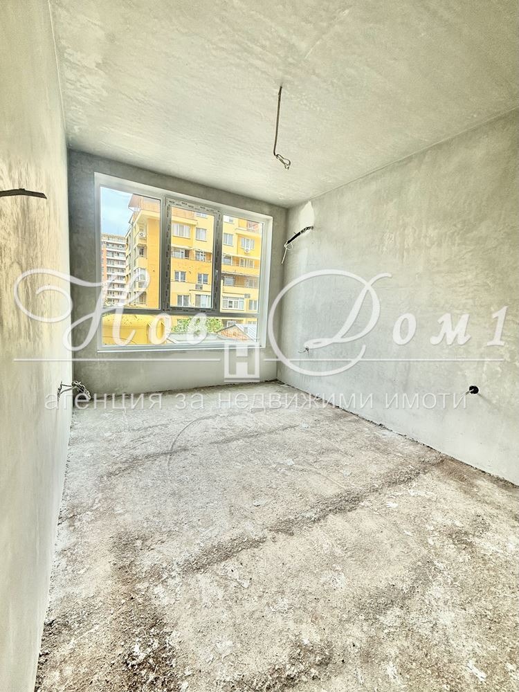 À venda  1 quarto Plovdiv , Ostromila , 74 m² | 97910122 - imagem [2]