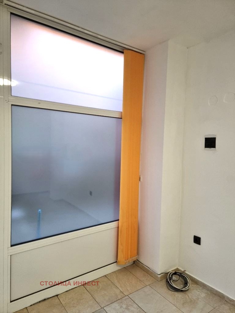 Продава ОФИС, гр. Русе, Център, снимка 2 - Офиси - 53174883