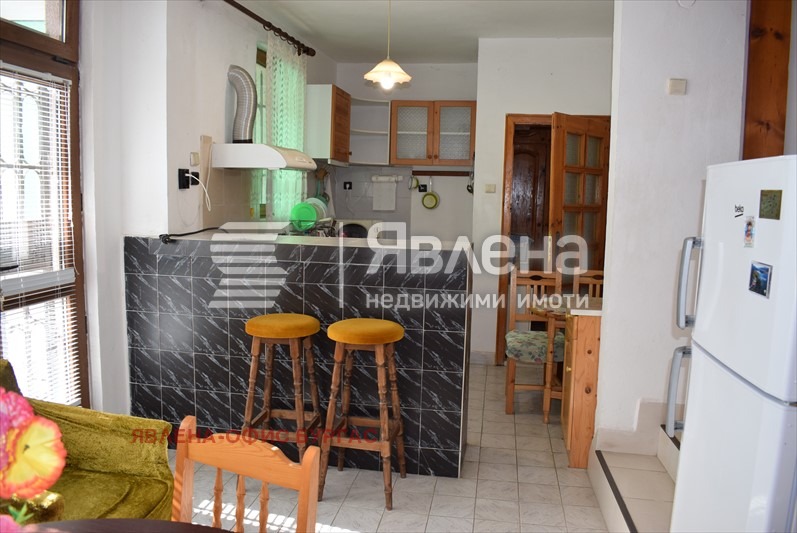 Продава КЪЩА, гр. Бургас, с. Маринка, снимка 6 - Къщи - 53181318