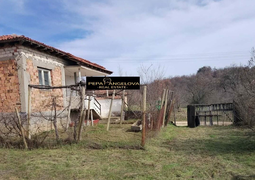 Продава КЪЩА, с. Върбен, област Пловдив
