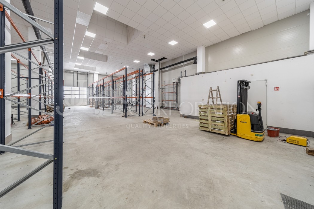 Продава САМОСТОЯТЕЛНА СГРАДА | Imot.bg — изображение 9