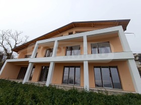 Hus Rogachevo, region Dobrich 1