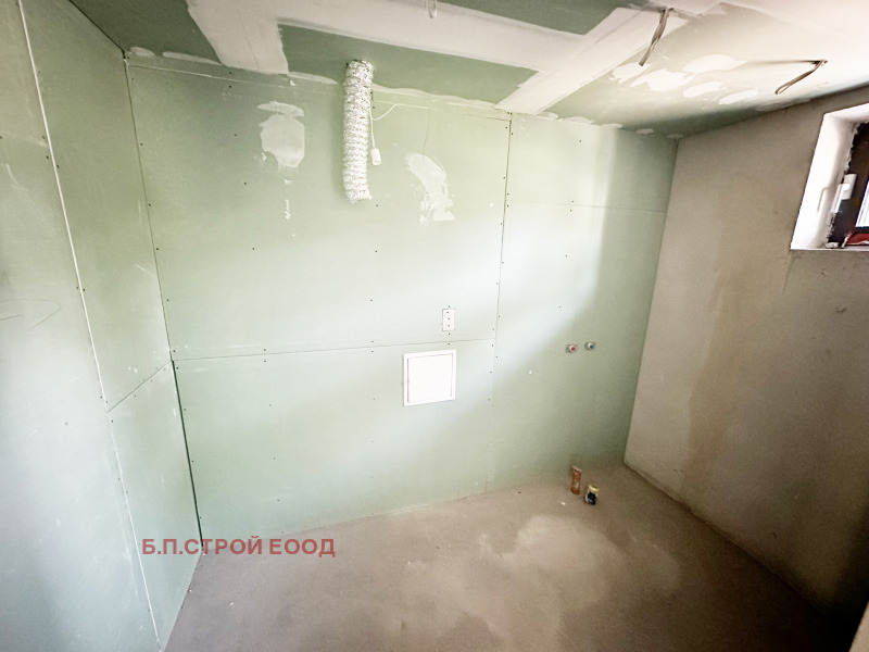 Till salu  2 sovrum Sofia , Dianabad , 135 kvm | 46248090 - bild [13]
