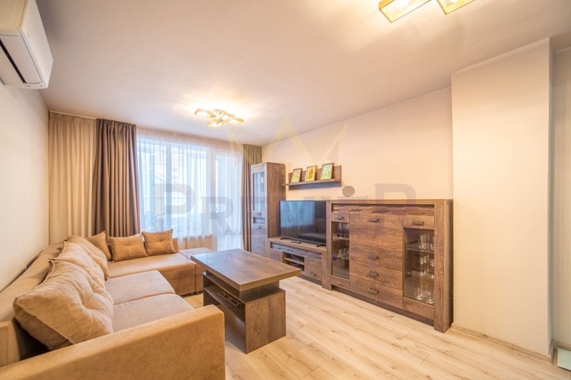 Продава 3-СТАЕН, гр. Варна, Окръжна болница-Генерали, снимка 3 - Апартаменти - 52984939