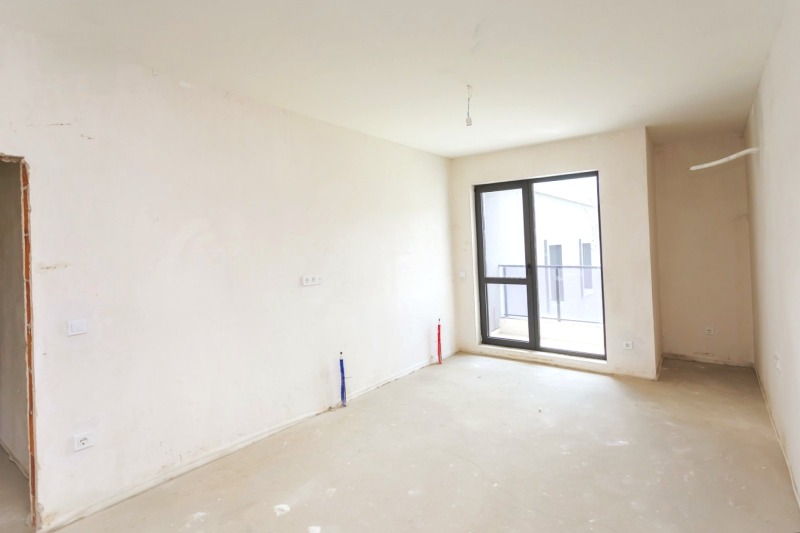 À venda  1 quarto Sofia , Dianabad , 90 m² | 48705612 - imagem [2]