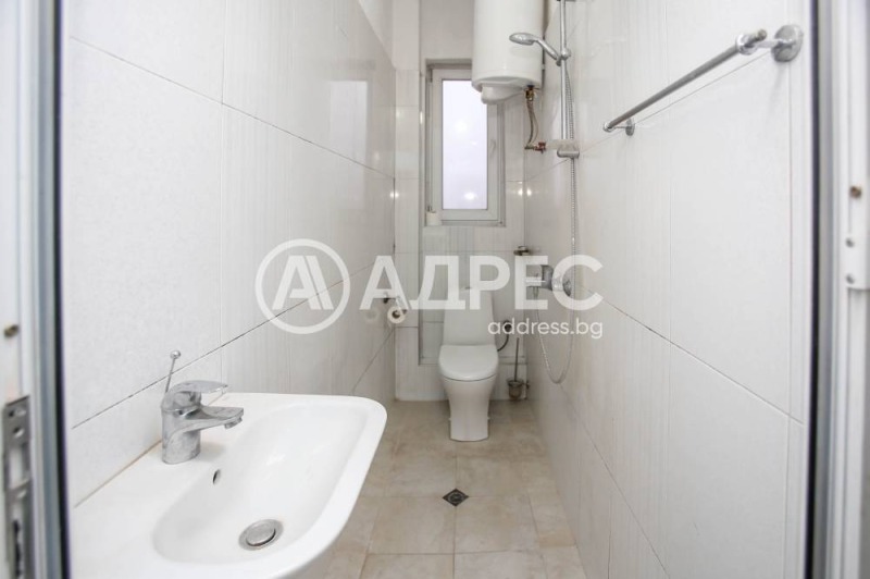Na sprzedaż  1 sypialnia Sofia , Centar , 100 mkw | 23486601 - obraz [9]