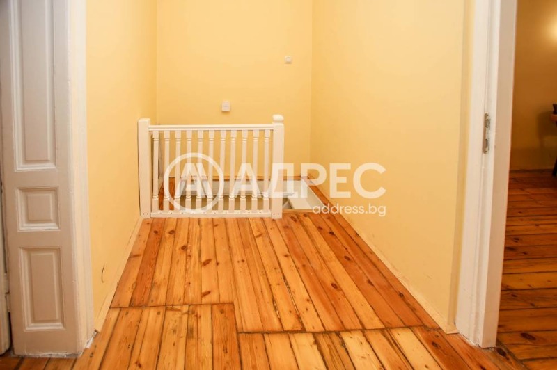 Na sprzedaż  1 sypialnia Sofia , Centar , 100 mkw | 23486601 - obraz [12]