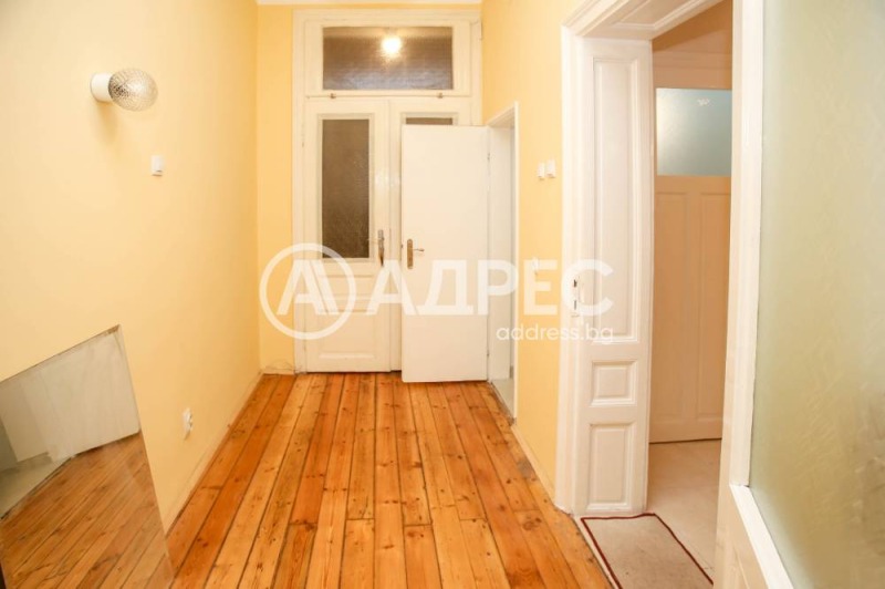 Na sprzedaż  1 sypialnia Sofia , Centar , 100 mkw | 23486601 - obraz [8]