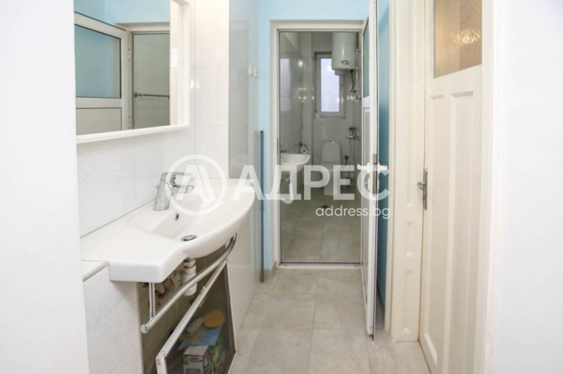 Na sprzedaż  1 sypialnia Sofia , Centar , 100 mkw | 23486601 - obraz [10]